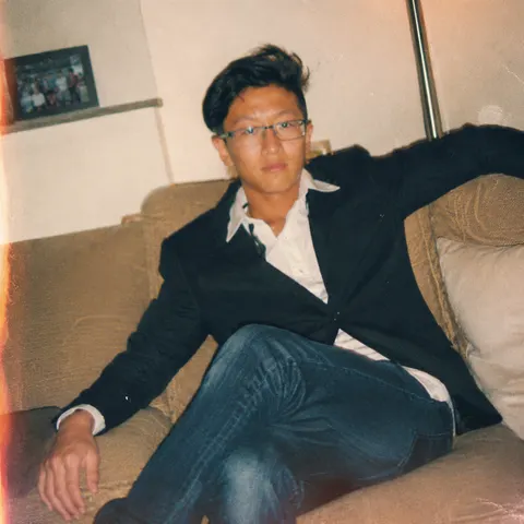 Y2K Disposable Couch AI image style preview for image-to-image generation